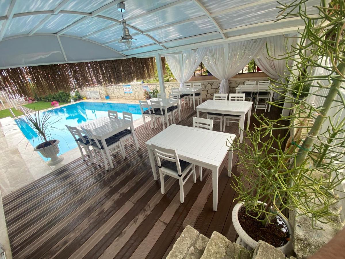 Alacati Eldoris Butik Hotel ภายนอก รูปภาพ