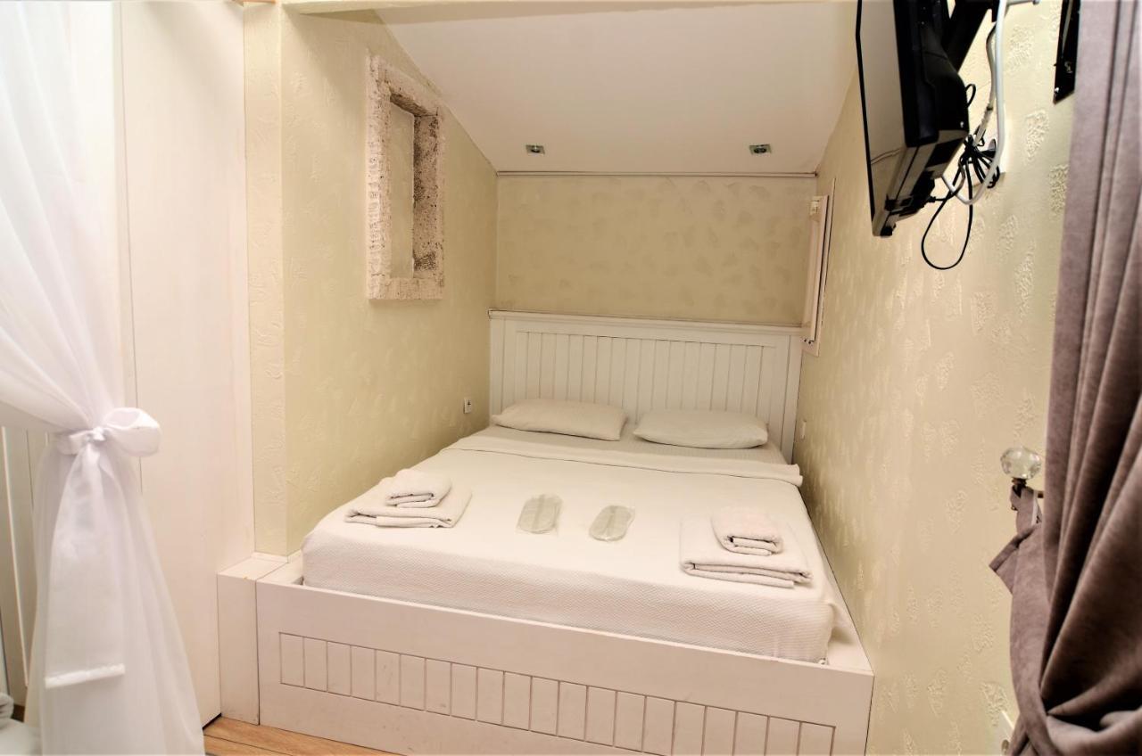 Alacati Eldoris Butik Hotel ภายนอก รูปภาพ