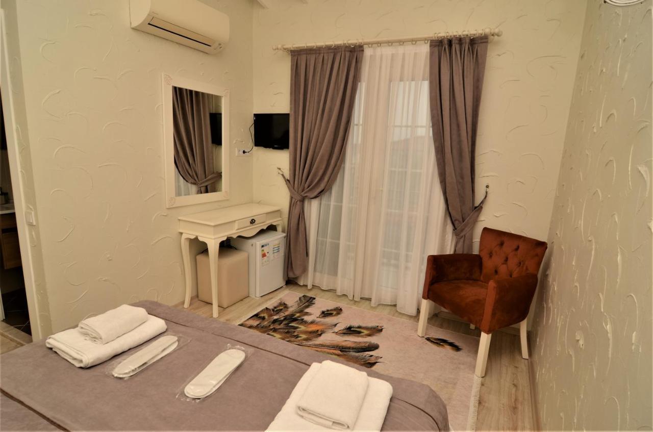 Alacati Eldoris Butik Hotel ภายนอก รูปภาพ