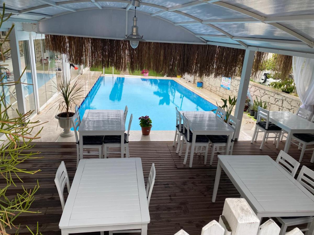 Alacati Eldoris Butik Hotel ภายนอก รูปภาพ