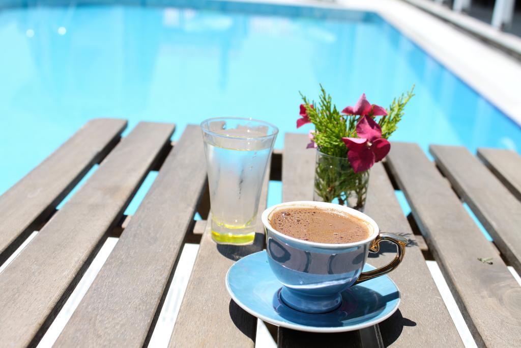 Alacati Eldoris Butik Hotel ภายนอก รูปภาพ